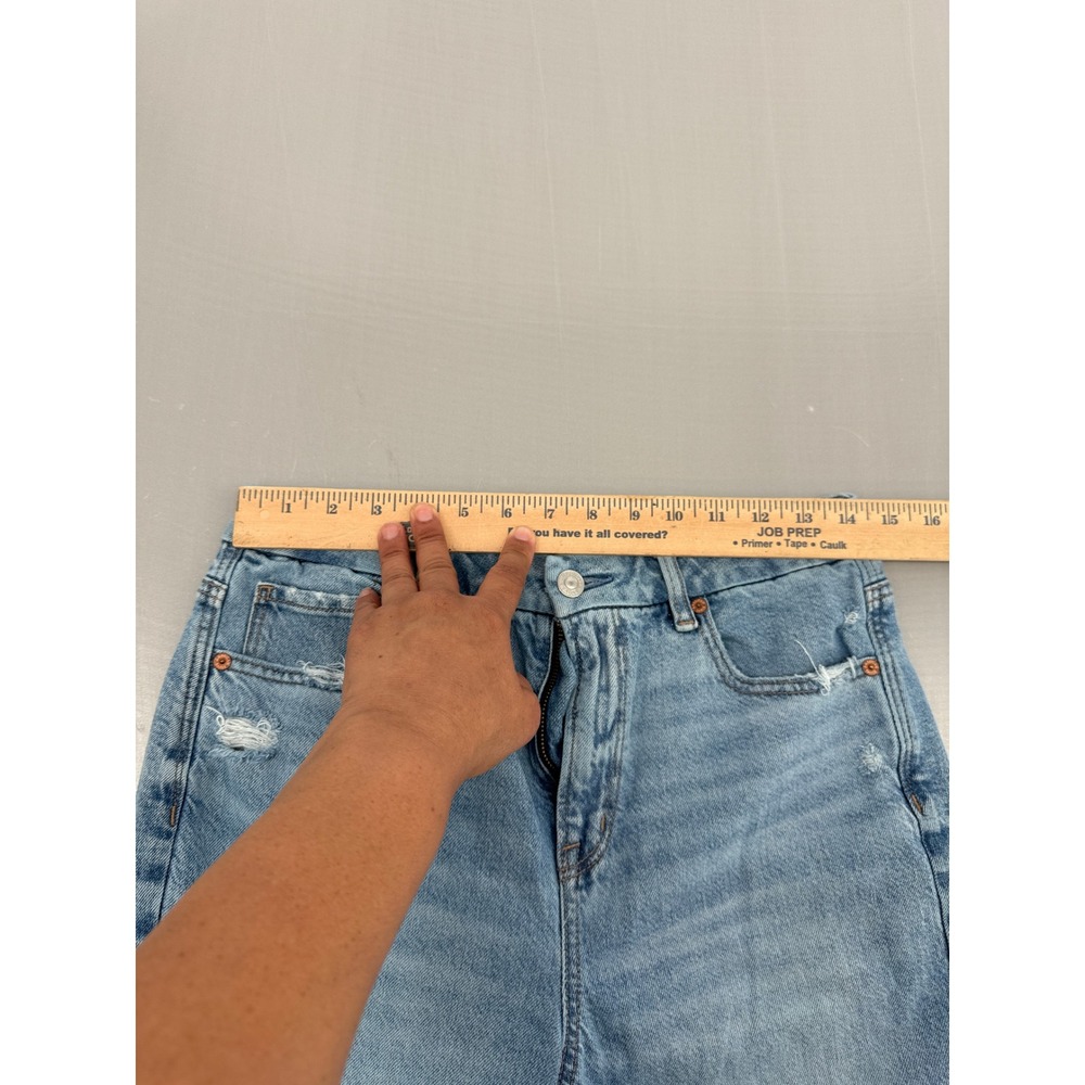 American Eagle Curvy Mom Jeans Size 8 Regular Light Wash Blue Strigid High Rise - Picture 7 of 10